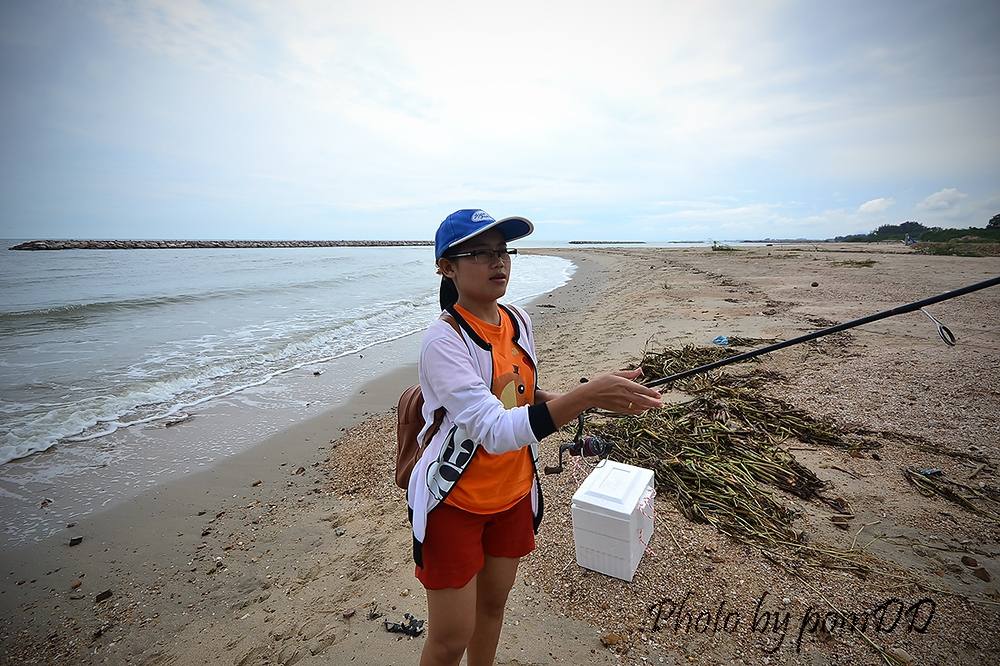 อันนี้ไปกินแห้วที่หาดเจ้าสำราญ จ. เพชรบุรีครับ :cheer: :cheer: :cheer: :cheer: