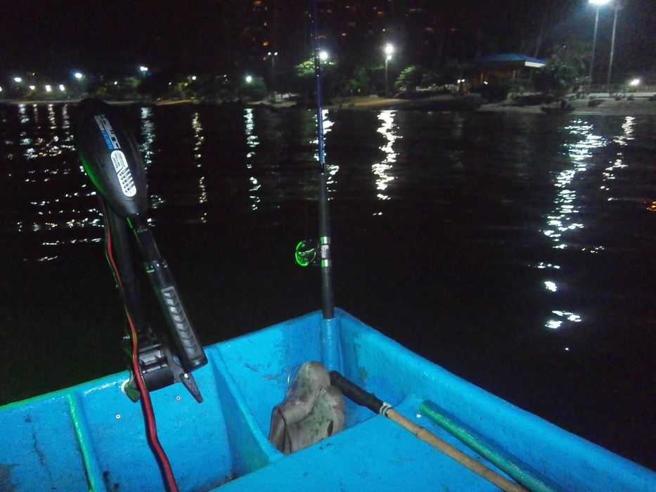 update : 

เพิ่งขึ้นมาจากเรือครับ วันนี้นัดน้องท่านนึงสมาชิก siamfishing บอกอยากมาลอยเรือตกปลาด้วย