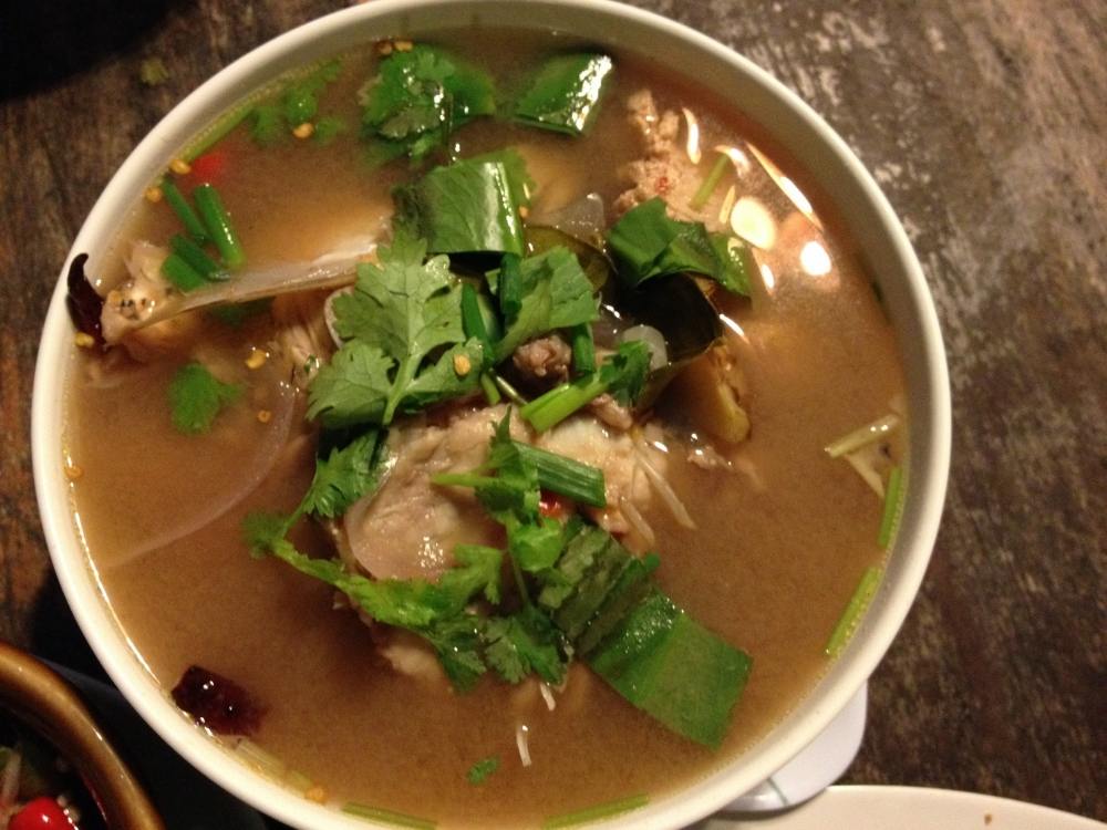  [b]อันนี้ต้มยำ[/b] :umh: :umh:
