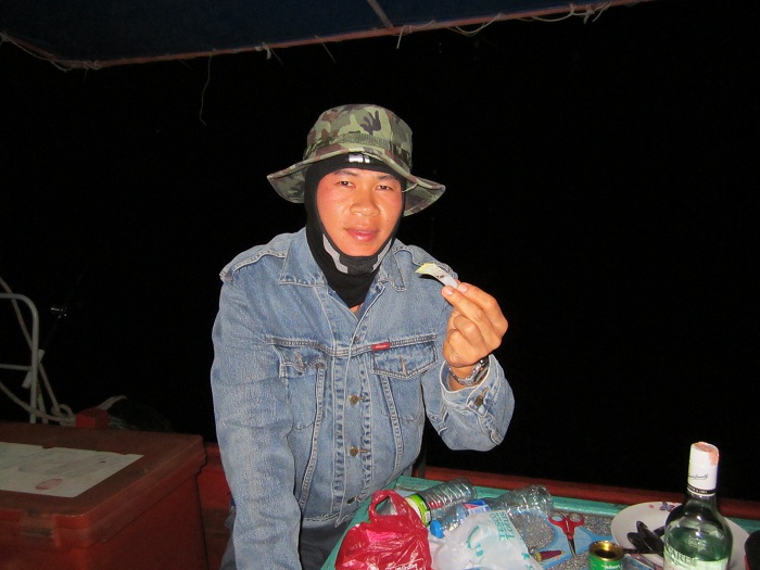 ดูมีหน้ามาโชว์อีก ....เวรเลยตู....555.... :angry: :angry: :angry: :angry: :angry: