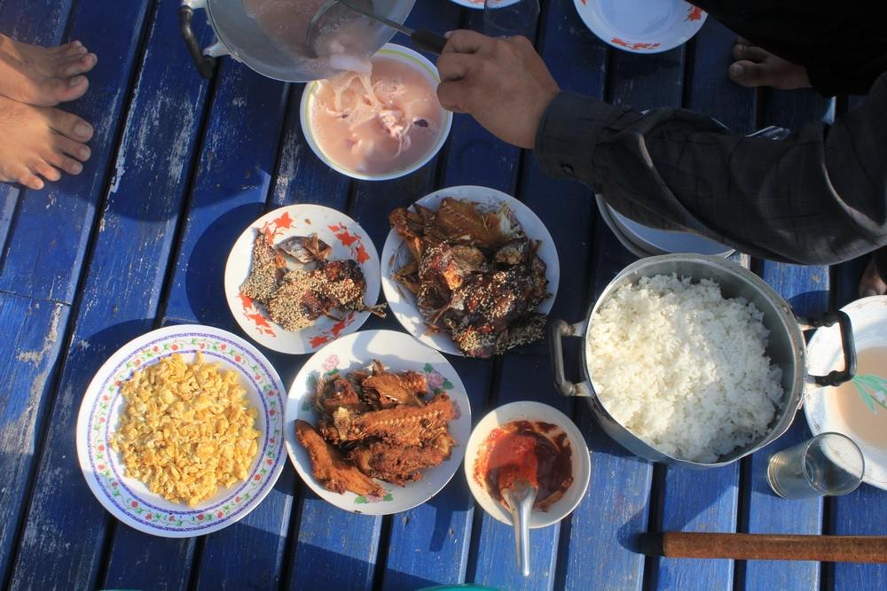มื้อเช้า นะจ๊ะ