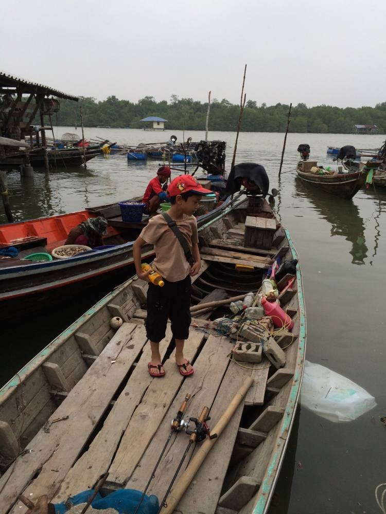 ลงเรือกันเลย :umh: