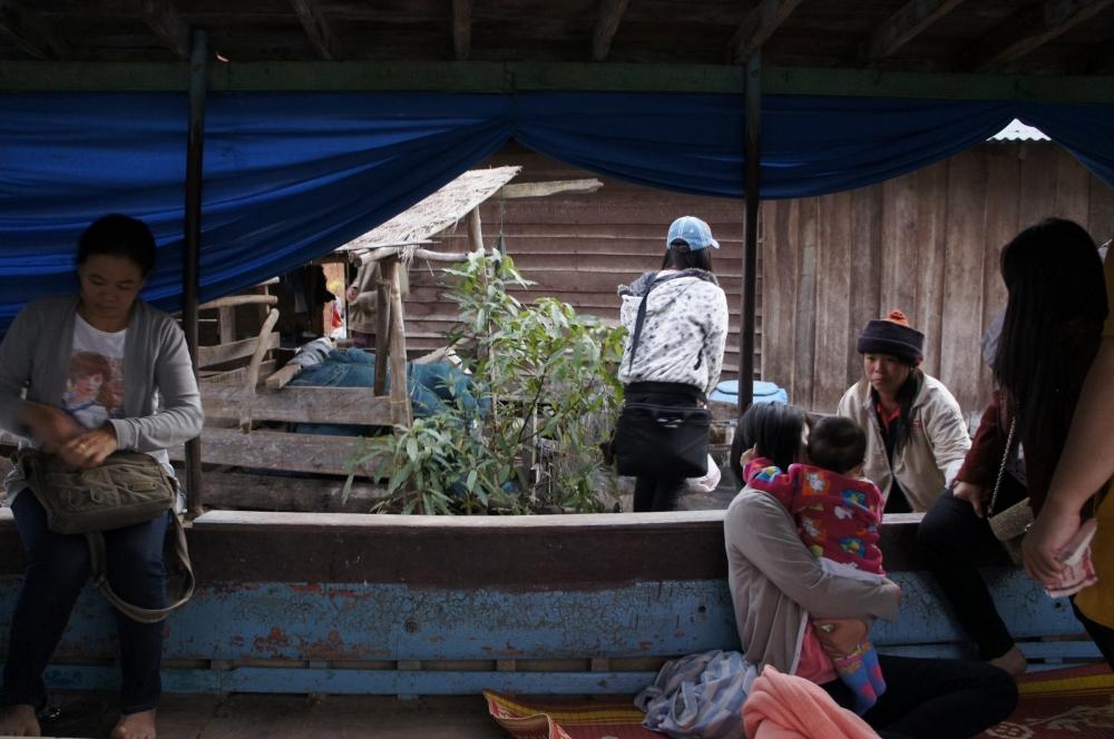 เรือจอดบ้านหลังแรกเป็นบ้านสาวครับ  :love: :love: :love:
