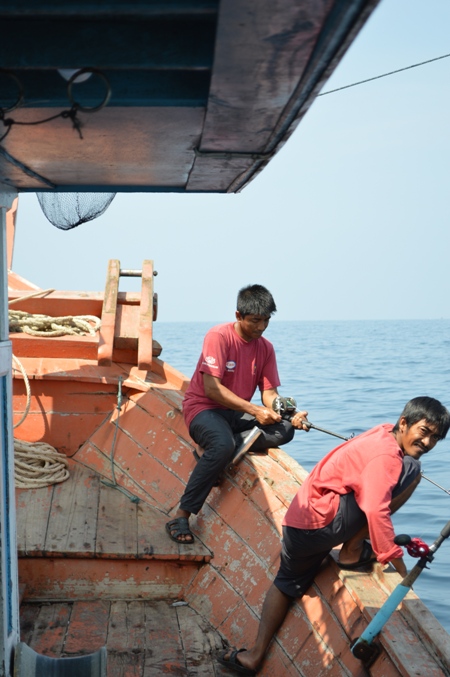 พอถึง หมาย เรือ จอดสนิท เอ้าครับ เวลาของเรามาถึงแล้ว 

ครั้งนี้ ทีม เราไปกันน้อย ทั้ง ไต๋ + เด็กเร