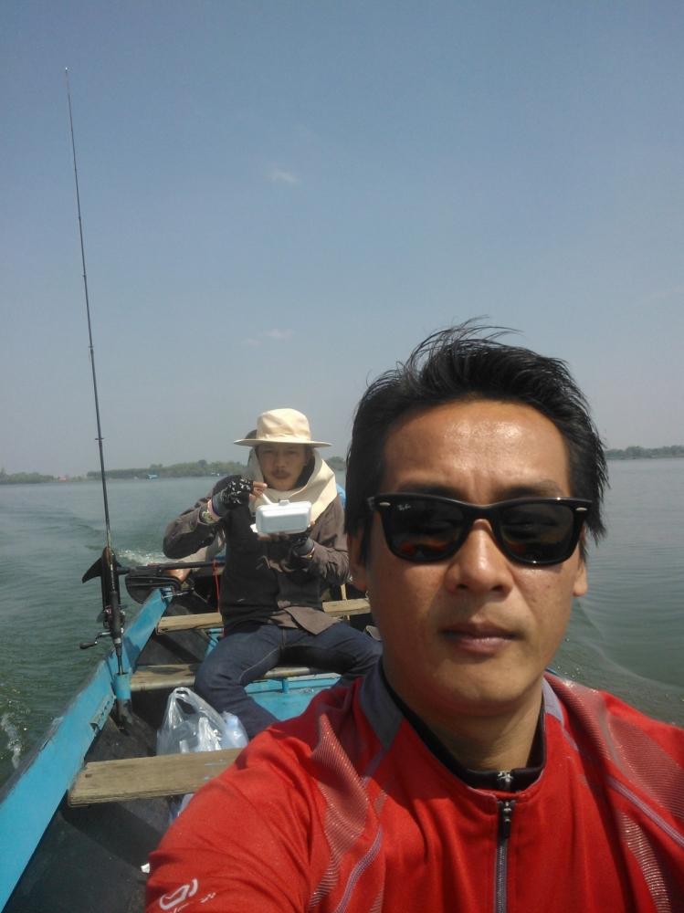 [q][i]อ้างถึง: เอ๋_เสนา91 posted: 12-01-2557, 21:07:37[/i]

+1 น้าครับ ผมอยู่รังสิตครับ เดินทางไกล