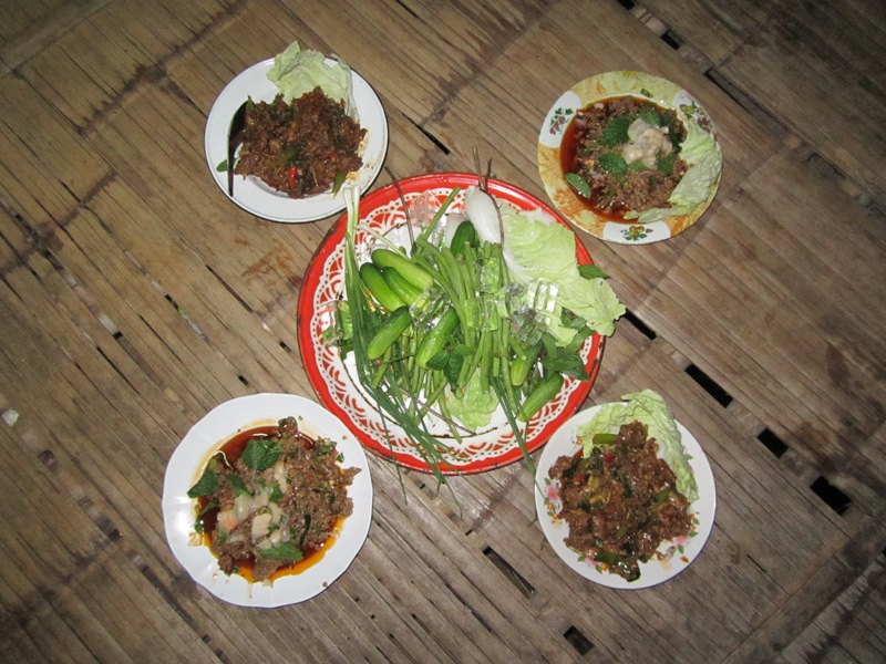 ++อาหารมื้อค่ำ ...ผัดเผ้ดตัวถังเป็ด..++ลาบเป็ดอาหารค่ำวันนี้++ :umh: :grin: