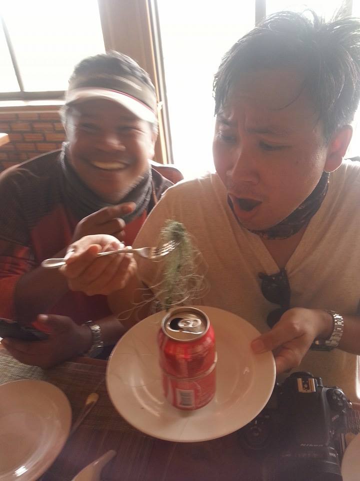 

ระหว่างรอกินข้าว.........น้าด้วงบอกหิวแล้ว..........จัดก่อนเลยดีกว่า..............กร๊ากกกกกกกกกก