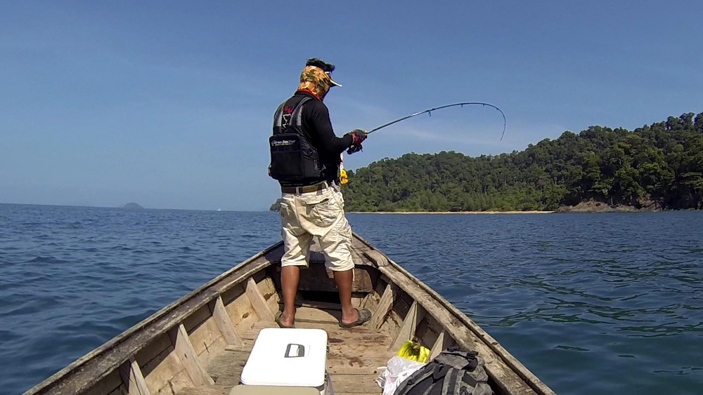  [center]ทั้งคนทั้งปลาวิ่งหัวเรือท้ายเรือ ไม่ได้ติดเครื่องตามนะครับ[/center]