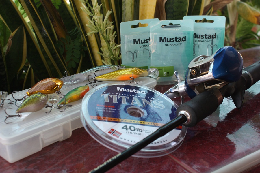 เนื่องด้วยทริปนี้จะเกิดไปไม่ได้เลย ถ้าไม่มีอาวุธลับอย่าง mustad ขอบคุนน้าMong-Action lure ด้วยนะครับ