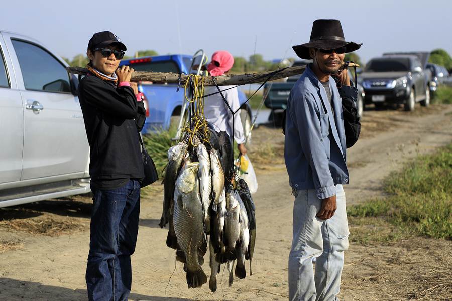 ผมว่าถ้าคนจะได้มันก็ได้บางคนได้แล้วหลุดขาด :cool:
