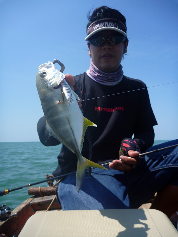  [center]มงน้อย กับ DUO Spearhead Ryuki 50s[/center]