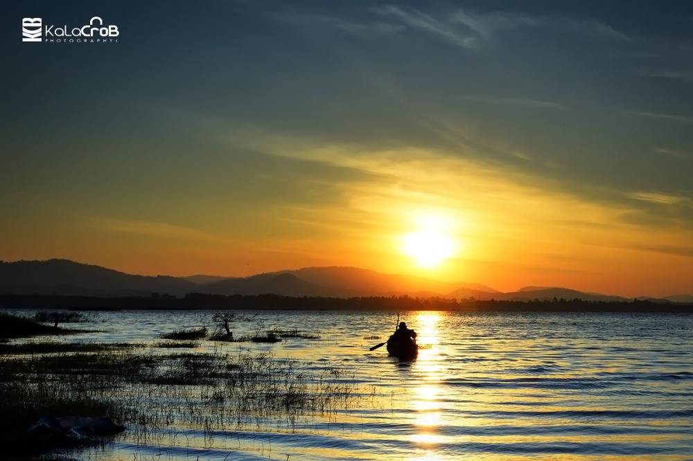 ..2..
บางพระที่เดิม เรือลำเดิม และน้าที่พายเรือออกไปก็คนเดิมๆ   :cheer: :cheer: :cheer: