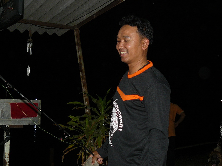 พี่บัง ทีมงาน โจ บัง แมน เอามาลุ้น :cool: :cool: :cool: :cool: