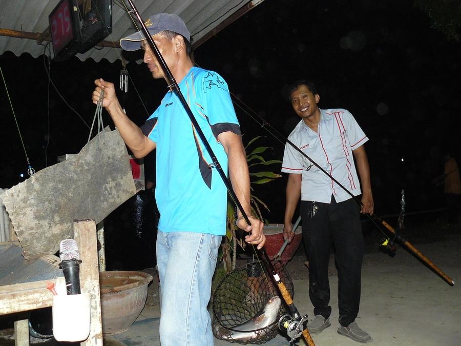 พี่โจ ทีมงาน โจบังแมน เอามาลุ้นเรื่อยๆ :cool: :cool: :cool: