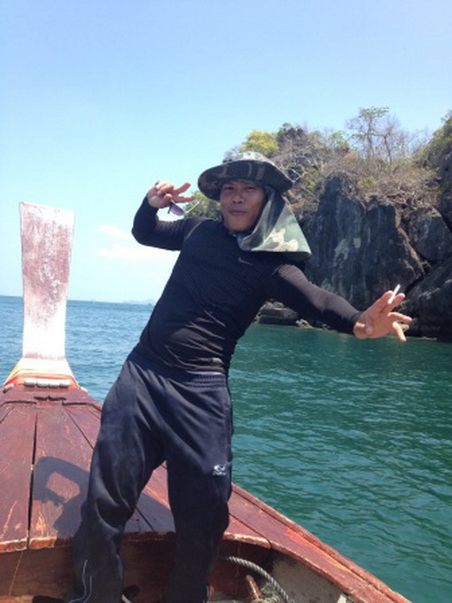 สุดท้ายก็บังคับให้น้าหมอทวนมาถ่ายภาพ..ไหนๆก็ไม่ได้ปลาส่งเราเก็บภาพสวยๆดีกว่าเชื่อผมน้า..แกก็ยอมมาแอ๊