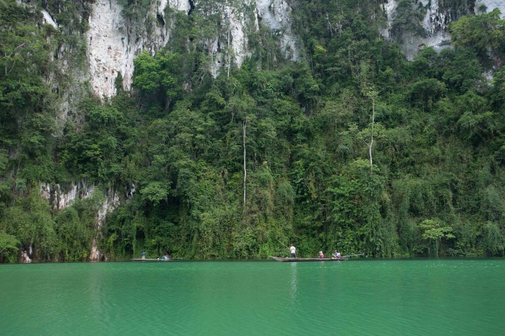  [center] ธรรมชาติที่สวยงามและการตกปลาที่น่าตื่นเต้น
ทำให้ผมคิดอยู่เสมอตอนอยู่ต่างประเทศว่าต้องการม