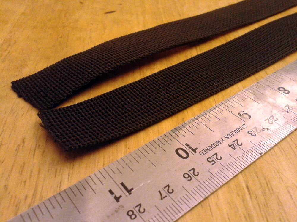 ตัดผ้าหรือเชือกถัก2เส้นยาวเส้นละ10นิ้วโดยประมาณ
