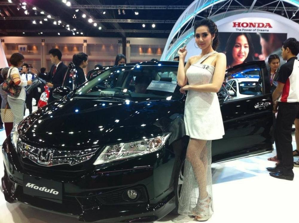 Honda แจ่มทุกปี :cool: :laughing: :grin: