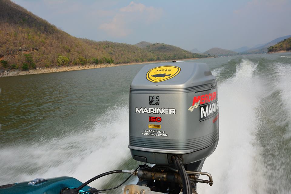 ขุมพลัง MARINER 150 HP หัวฉีด EFI  แรงได้ใจจริงๆ ครับผม !!!    :cool: :cool: :cool:

 :cheer: :che