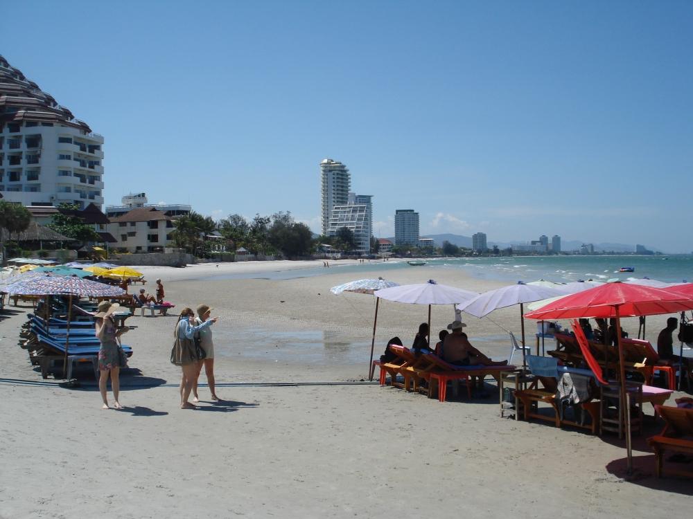 หาดสวยๆก่อนลงเรือ