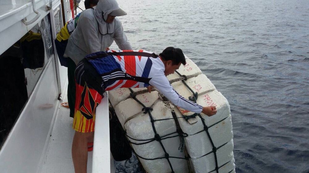  :laughing: :laughing: :laughing: :laughing: [b]เฮียปอของเราก็ขอทำสัญลักษณ์เอาไวสักหน่อยเพราะว่านั้ง