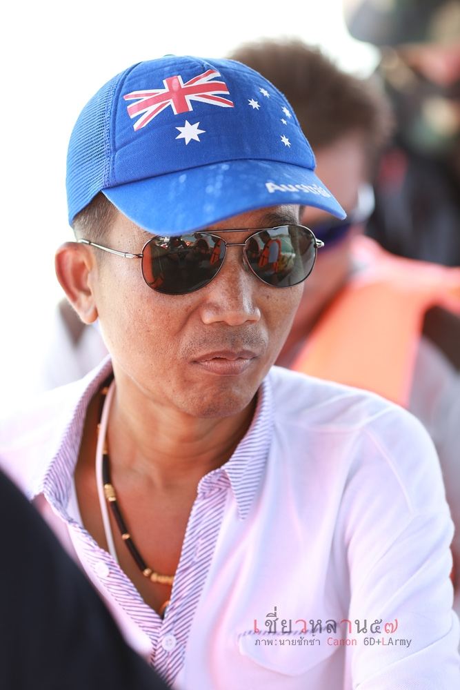 สำหรับสมาชิกร่วมทริป  คนแรกที่แทบจะไม่ต้องแนะนำ

ผู้การเสือ   หรือเพื่อนๆชอบเรียกน้าเหลือง   แต่เม