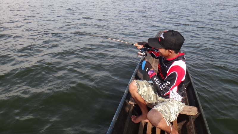 ผมโดนมั่ง ท้ายเรือโดนไป2แระหัวเรือขอมั่งนะ กดดันพี่หนูหน่อย

555

 :laughing: :laughing: :laughi