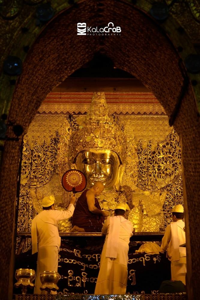 พิธีล้างพระพักตร์พระมหามัยมุนี