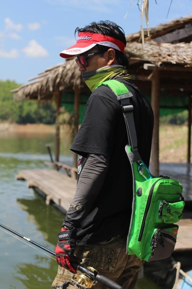 น้าป๊อบติดเบ็ดไปเดินตีเล่น บนเกาะด้วยละกัน