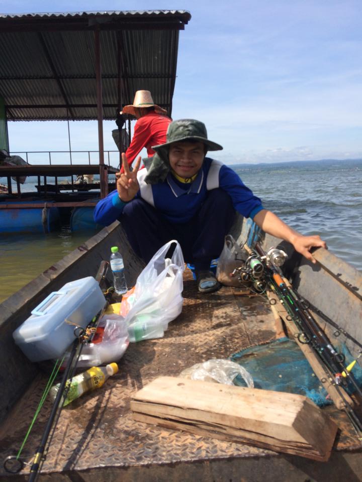 เรือพร้อมคนพร้อมเข้าหมายกัน   :laughing: :love: :tongue: