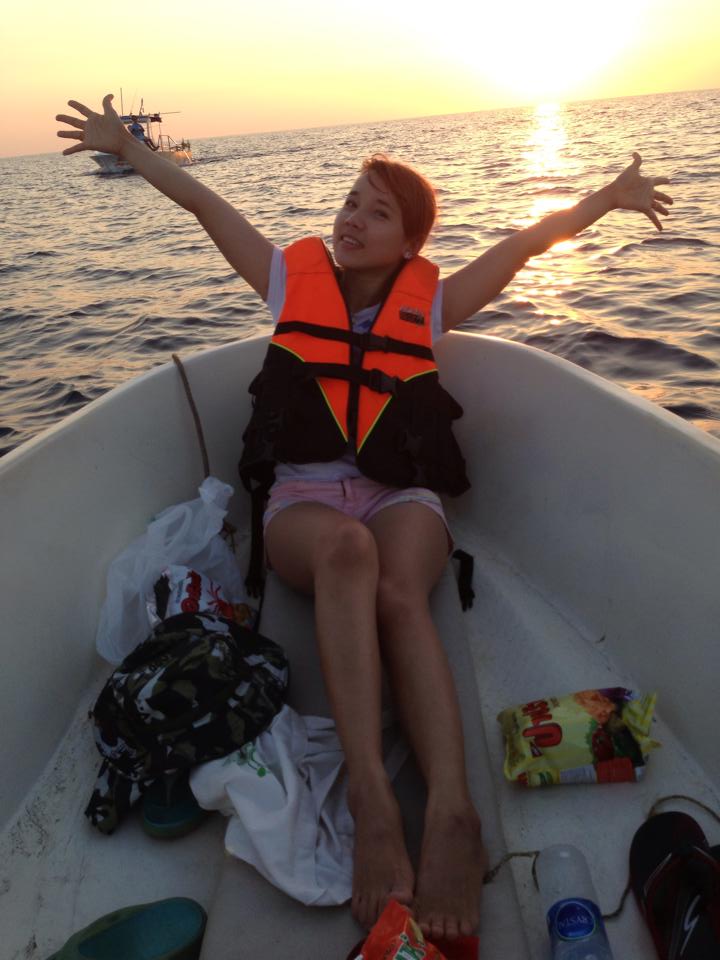 สว่นหัวเรือ ชอบใจได้ดูพระอาทิตย์ตกน้ำ :cool: