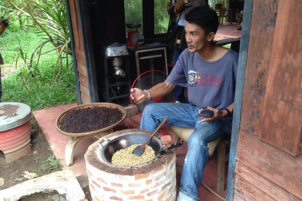คุณก้องคั่วเองสดๆ.  :spineyes: