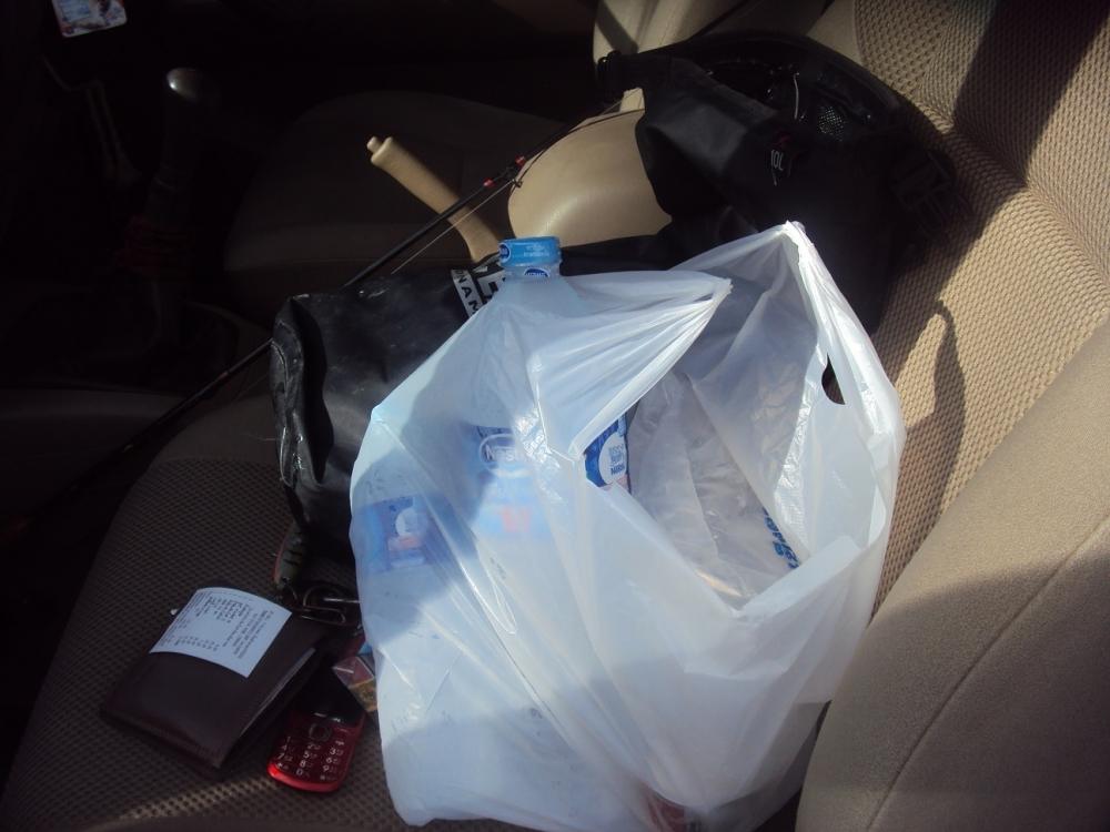 แวะซื้อสเบียงอีกสักรอบ เดี่ยวอยู่กลางทะเลหาซื้อไม่ได้ :laughing: :laughing: :laughing: