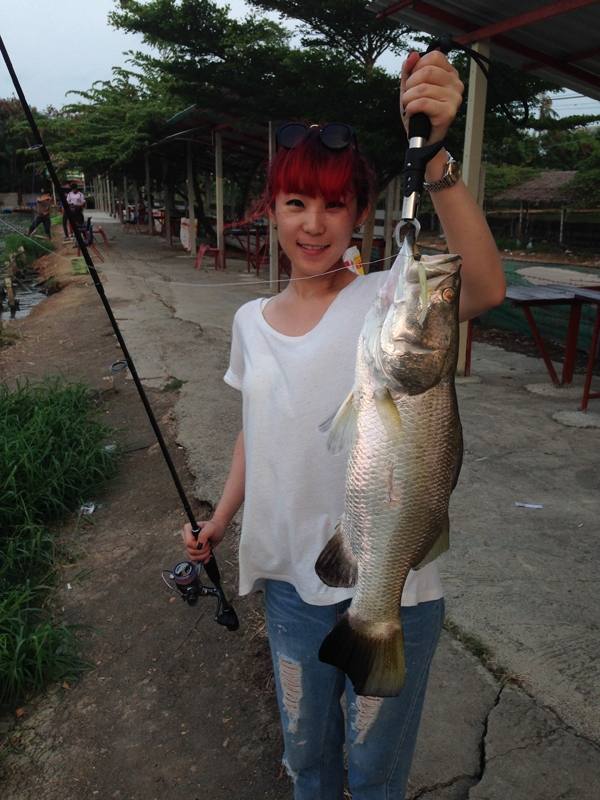 วันนั้นคุณแฟนก็จัดไซส์สวยๆขึ้นมาเหมือนกันครับ  :kiss: :kiss: :kiss: