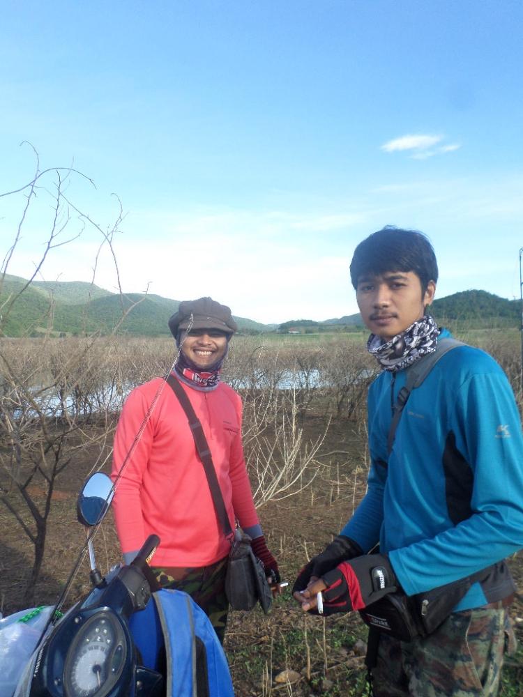 ส่วนนี่ เจ้า ท๊อป กับเจ้านุ น้องที่เจอหน้ากันบ่อยที่สุดเพราะบ้านอยู่ไกล้ๆกัน......เหตุออกตัวว่า วันน
