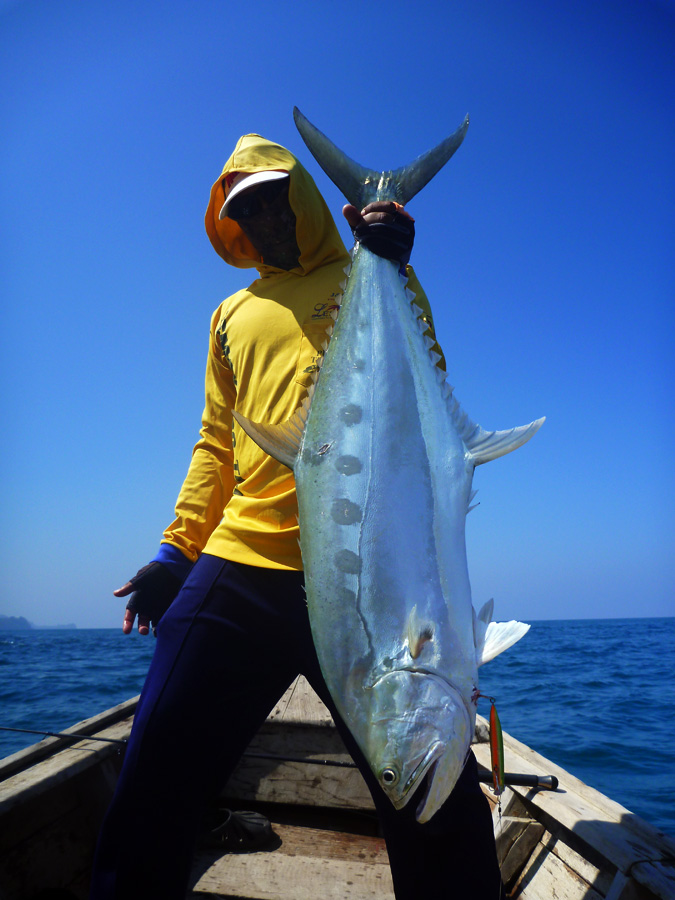 
 [center]เลยต้องใช้ตะขอสับขึ้นมาแทนครับ 

Rod : Fetha Styx FS-SH-ER-T- 762S-7'6 M (Spinning) 8-