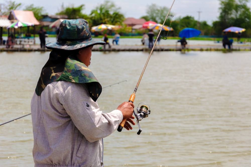 ตัวละครลับในวันนี้ 
ใช้คัน RAPALA กับ รอก SHIMANO: SAHARA

เริ่มตกกันซักทีหลังจากกินข้าวเที่ยงครั