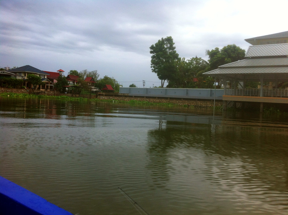                                                               [b]บรรยากาศ ที่เจ้าพระยาหลังฝนตกครับผม