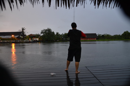 ฟ้าหลังฝน สดใสเสมอ จริงๆๆครับ พอฝนซา มันก็มาเลย  :laughing: :laughing: :laughing: :laughing: :laughi