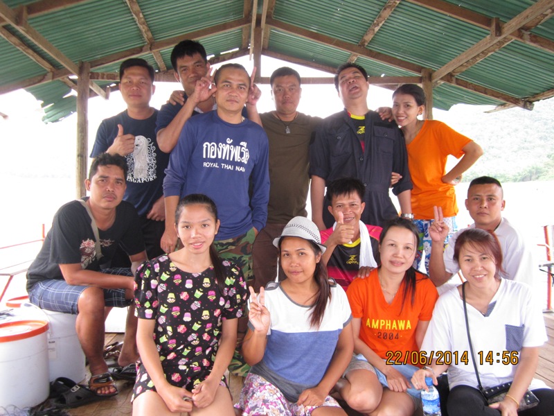 ++ระหว่างลากแพกลับฝั่่งถ่ายรูปหมู่รูปจ่าก่อนว่างั้น++ :grin: :grin: