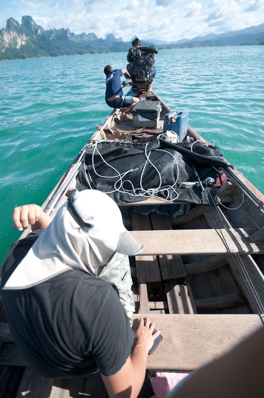 เรือวิ่งออกมาได้สักพัก ต้องหยุดซ่อมครับ ระบบระบายความร้อนไม่ทำงาน 

อุปสรรคเยอะจริงๆ - -*