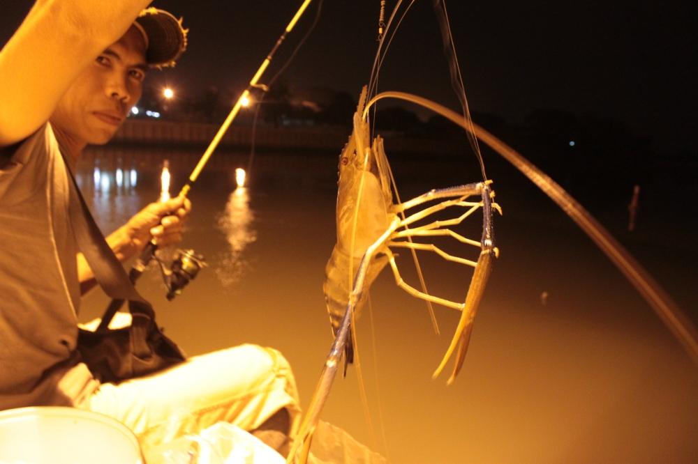 และแล้วพี่โรจ ก็สำเร็จ.......กุ้งครับ................ :love: :love: :love: :love: :love: :love: