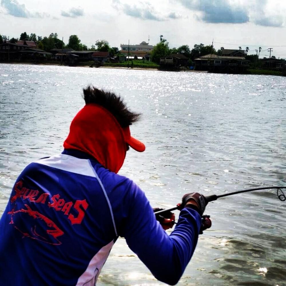 น้ำลงเยอะจัดตีข้างในเหยื่อขาดไปหลายตัวต่อสายหน้าใหม่ตีแนวนอกก็ได้ ตีได้2ไม้โดนเลยครับชาร์ทหนักแรง :s