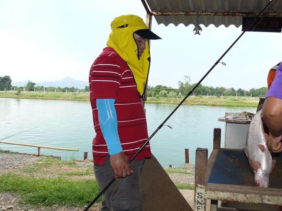 พี่ทัต เอามาลุ้นๆๆๆ :cool: :cool: :cool: :cool: