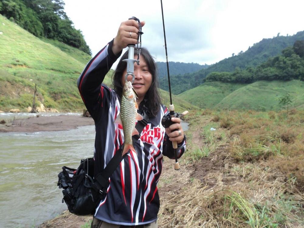 
แต่เหมือนสวรรค์มีตา... ประทานความเสียวตัวแรกมาให้ผมได้กู้หน้าบ้างแล้วล่ะครับ :laughing: :laughing: