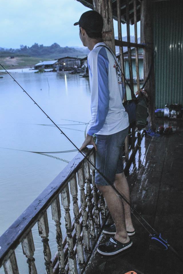 อาบน้ำแต่งตัวเสร็จแล้วครับ พร้อมลุย  :cool: :cool: