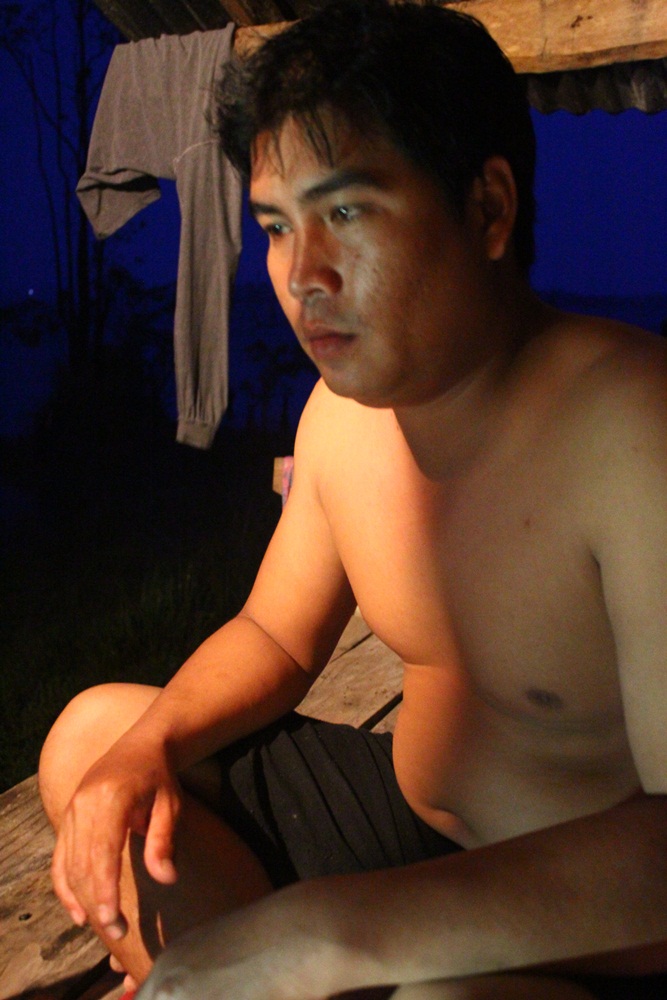 หนุ่มนมใหญ่  ในทรีป