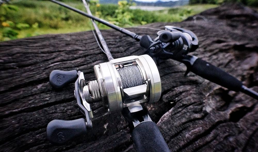 ที่ใช้ประจำก็สองชุดนี้ครับ สาวก DAIWA เต็มตัวครับ

- Daiwa Ryoga 1016L แต่ง sv 1000 shallow spool/