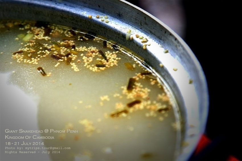 นี่คือ ไฮไลท์ สีสรรของเมนูต้มยำ  [i][Subtitle: This was the highlight and colorful tom-yum menu.][/i
