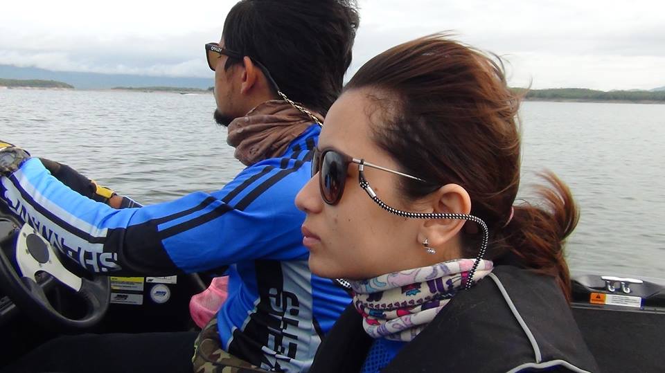 เช้านี้..น้อง Book ขอไปตีปลา & ช่างภาพ  ด้วยคน  ครับผม !!!    :cool: :cool: :cool:

 :cheer: :chee